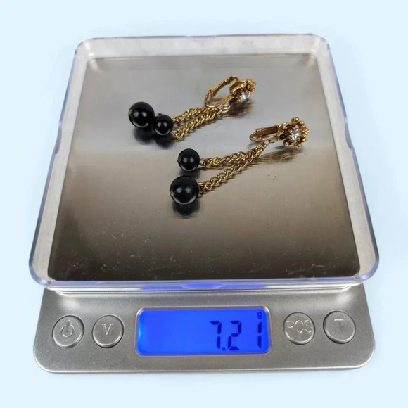 Vintage Celebrity Clip-On Earrings - Picture 6 of 6